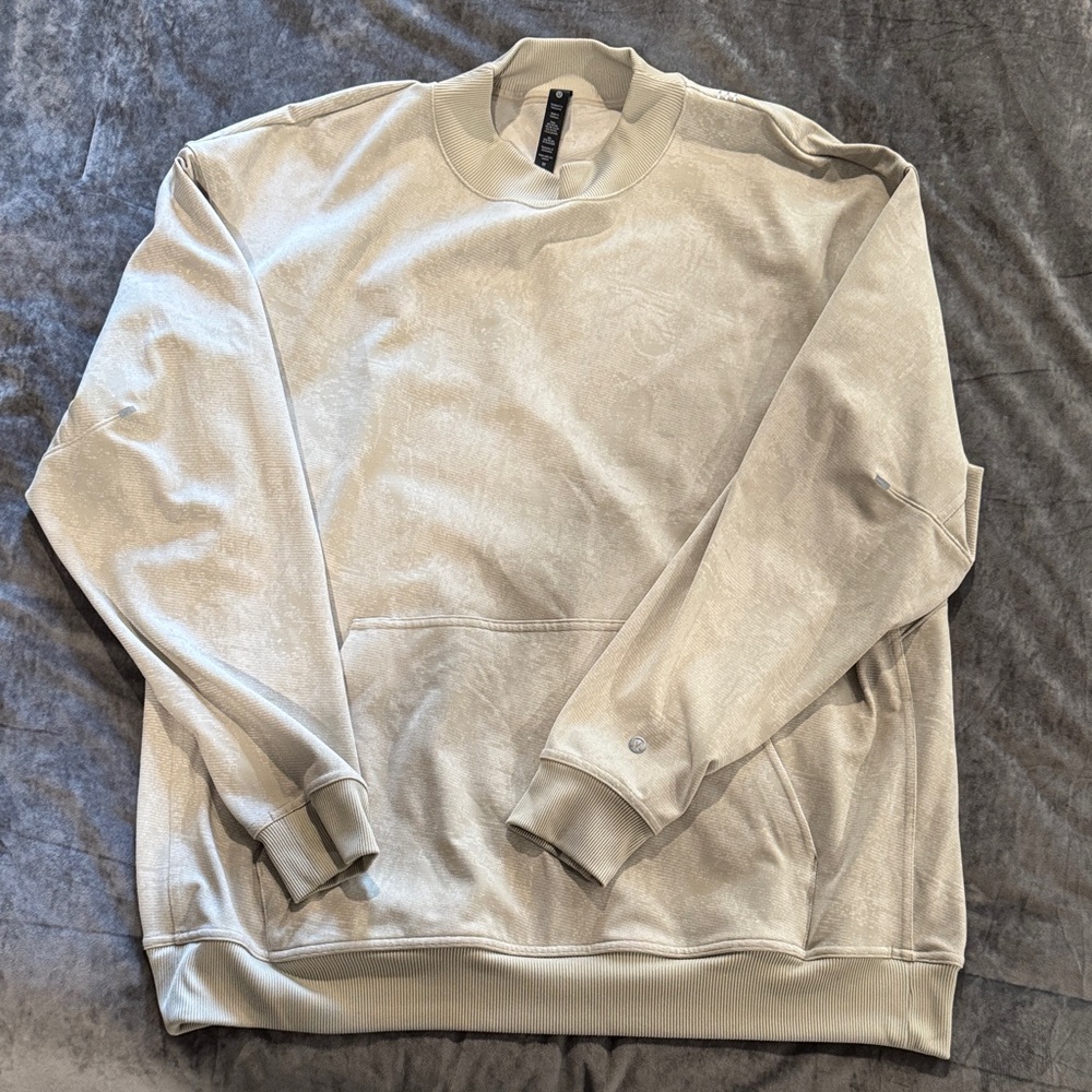 lululemon athletica Men's Light Gray Crewneck Sweater